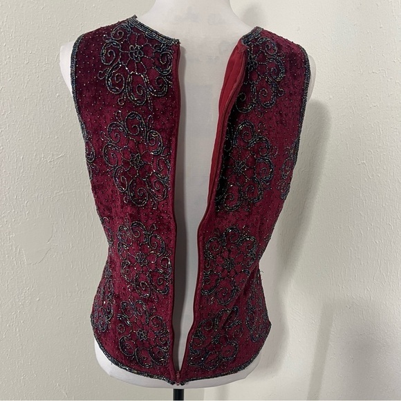 Vintage Paradise NY Medium Wine Color Embellished Sleeveless Lined Back Zip Top - Picture 14 of 14